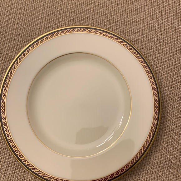 Lenox plates set of 8 - Picture 2 of 8